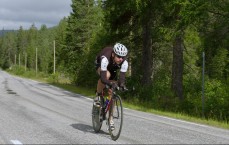 体彩竞猜：TyC独家确认，36岁前曼联中场埃雷拉下赛季留守博卡青年，退役传闻正式澄清