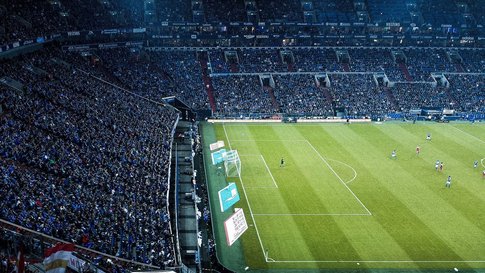 土媒曝费内巴切锁定巴黎中卫补强 租借+买断条款求购贝拉尔多